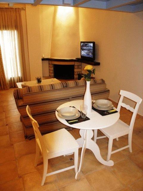 Giogarakis Suites Елеонас Номер фото
